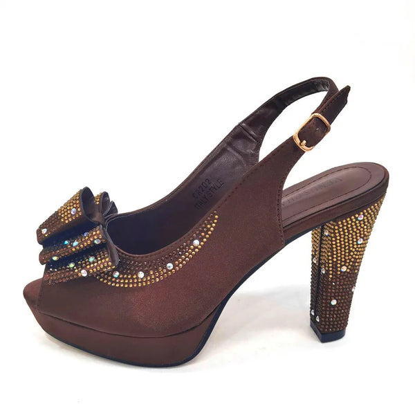 High Quality 2024 Newst Hot Selling Pointed Toe Slingback Sandals with Bag Set in Coffee Color For Women Wedding Party