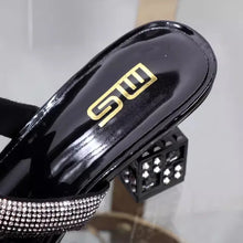 Womens Slippers with Middle Heel Open Toes Anti Slip Rhinestones Chain Buckle 2025 New Summer Outdoor PU Fashion Slippers